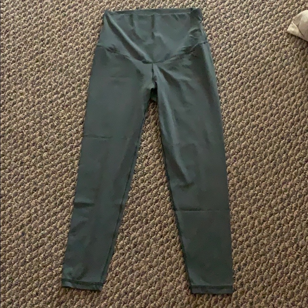 3/4 aerie grey leggings